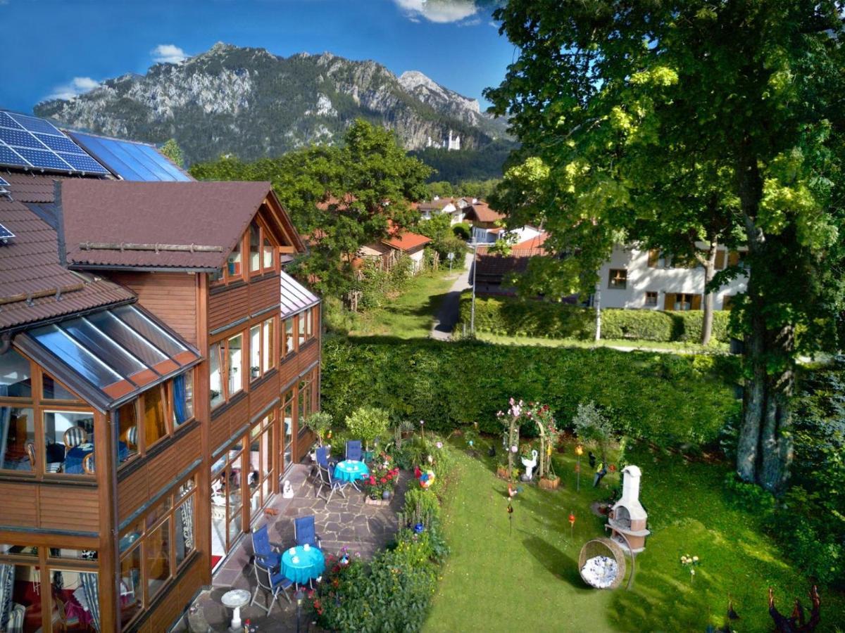 Haus Bei Der Linden Ferienwohnungen Швангау Экстерьер фото