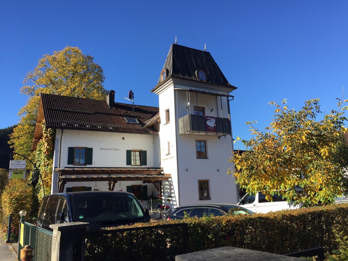 Haus Bei Der Linden Ferienwohnungen Швангау Экстерьер фото